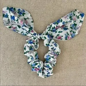 LoveShackFancy | Accessories | Loveshackfancy Scrunchie  display picture 3